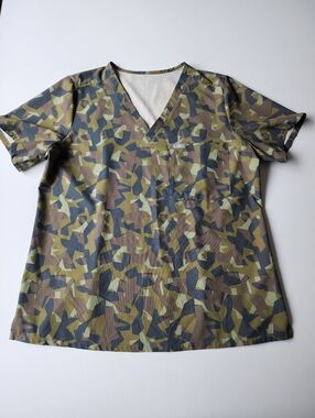Figs Women's Camo Martini XL FREEx Catarina One Pocket Scrub Top NWOT